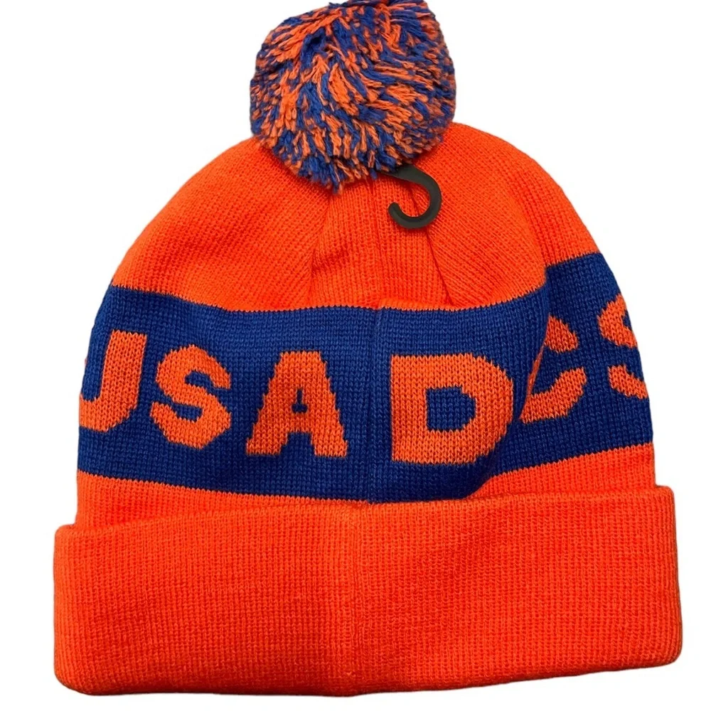NEW ERA Licensed DC Shoes Skate Ski Snow Beanie Hat Too COOL USA